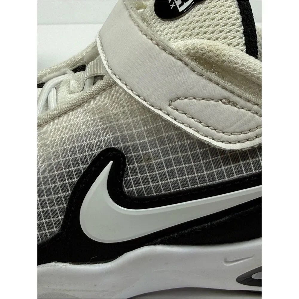 Nike Air Max Boys/Girls Running Shoes White Black Size 3Y - Picture 8 of 9